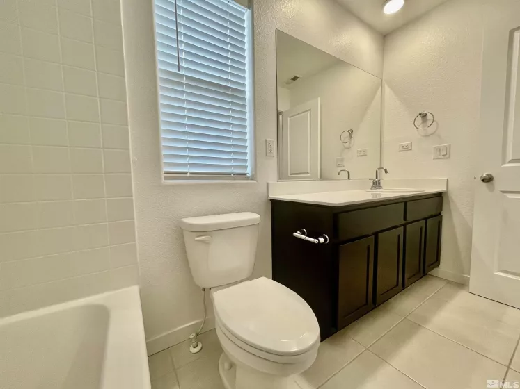 7253 Mustengo, Reno, Nevada 89506, 4 Bedrooms Bedrooms, ,3 BathroomsBathrooms,Residential,Residential,Mustengo,250003591
