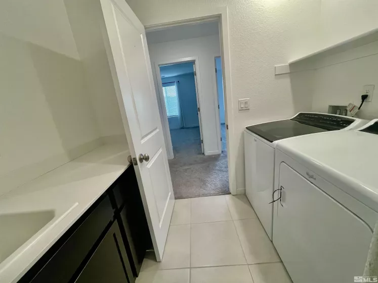 7253 Mustengo, Reno, Nevada 89506, 4 Bedrooms Bedrooms, ,3 BathroomsBathrooms,Residential,Residential,Mustengo,250003591