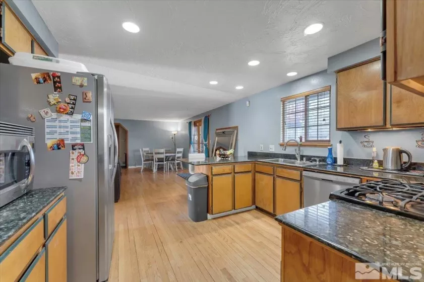 2925 Escondido, Reno, Nevada 89502, 3 Bedrooms Bedrooms, ,3 BathroomsBathrooms,Residential,Residential,Escondido,250003543
