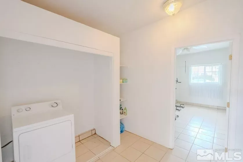1845 Auburn, Reno, Nevada 89502, 3 Bedrooms Bedrooms, ,1 BathroomBathrooms,Residential,Residential,Auburn,250003506