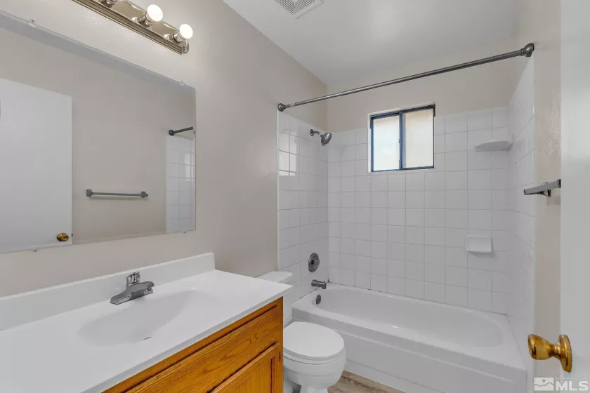 4985 7th, Reno, Nevada 89503, 2 Bedrooms Bedrooms, ,2 BathroomsBathrooms,Residential,Residential,7th,250003295