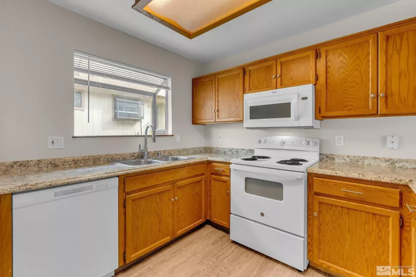 4985 7th, Reno, Nevada 89503, 2 Bedrooms Bedrooms, ,2 BathroomsBathrooms,Residential,Residential,7th,250003295