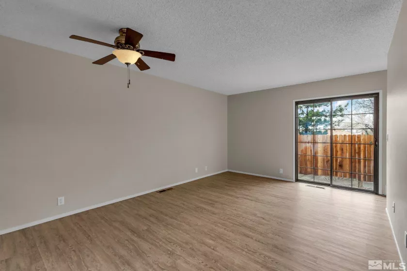 4985 7th, Reno, Nevada 89503, 2 Bedrooms Bedrooms, ,2 BathroomsBathrooms,Residential,Residential,7th,250003295