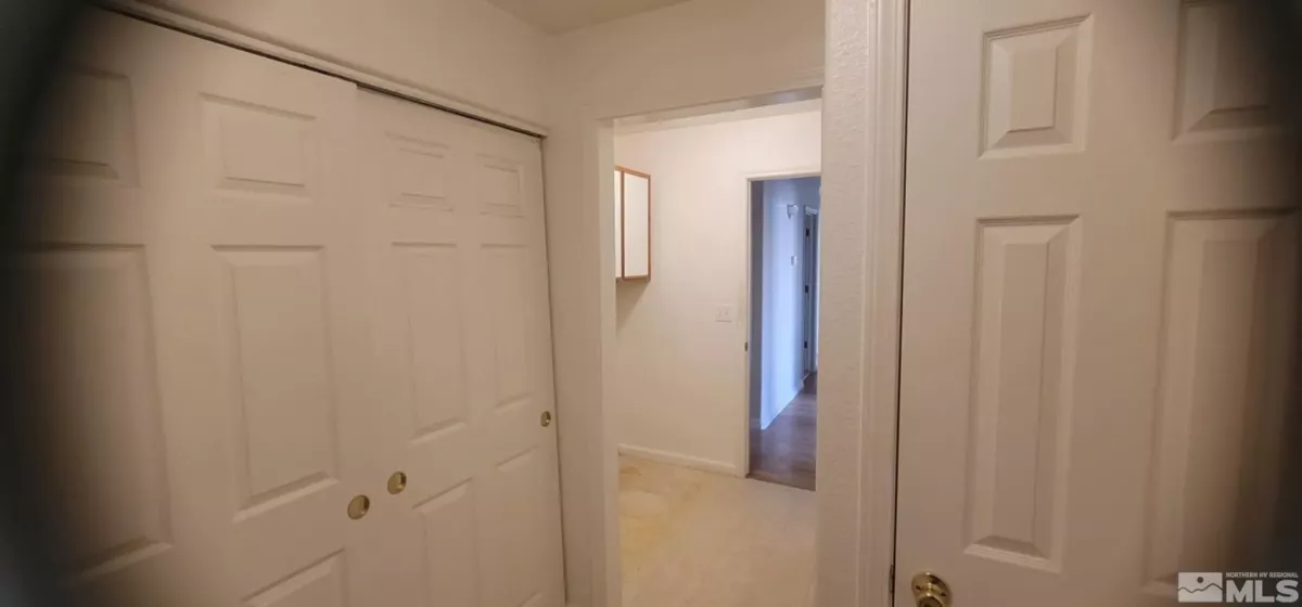 933 Julia, Fernley, Nevada 89408, 3 Bedrooms Bedrooms, ,2 BathroomsBathrooms,Residential,Residential,Julia,250003310