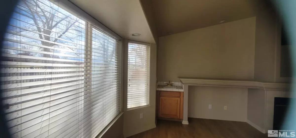 933 Julia, Fernley, Nevada 89408, 3 Bedrooms Bedrooms, ,2 BathroomsBathrooms,Residential,Residential,Julia,250003310