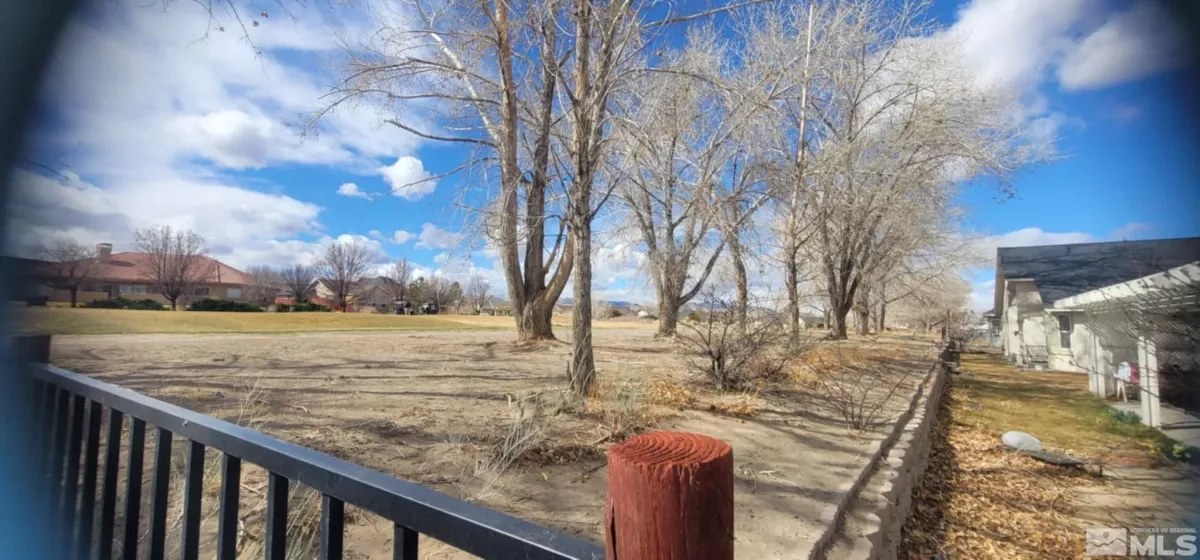 933 Julia, Fernley, Nevada 89408, 3 Bedrooms Bedrooms, ,2 BathroomsBathrooms,Residential,Residential,Julia,250003310