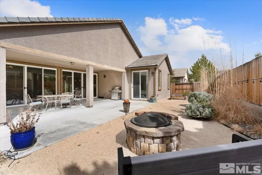 9820 Hafflinger, Reno, Nevada 89521, 2 Bedrooms Bedrooms, ,2 BathroomsBathrooms,Residential,Residential,Hafflinger,250003265
