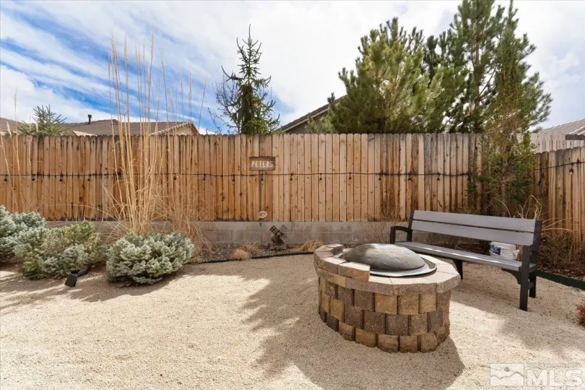 9820 Hafflinger, Reno, Nevada 89521, 2 Bedrooms Bedrooms, ,2 BathroomsBathrooms,Residential,Residential,Hafflinger,250003265