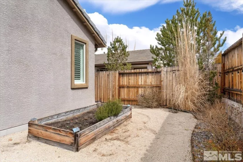 9820 Hafflinger, Reno, Nevada 89521, 2 Bedrooms Bedrooms, ,2 BathroomsBathrooms,Residential,Residential,Hafflinger,250003265