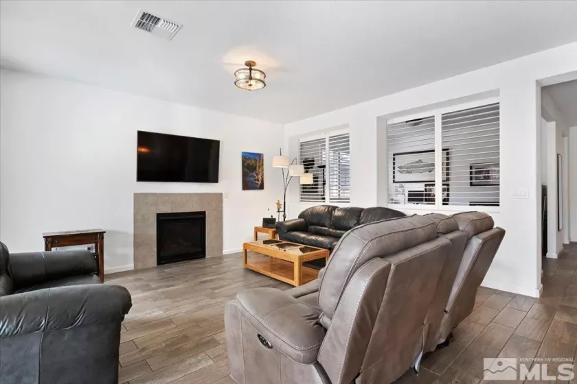 9820 Hafflinger, Reno, Nevada 89521, 2 Bedrooms Bedrooms, ,2 BathroomsBathrooms,Residential,Residential,Hafflinger,250003265