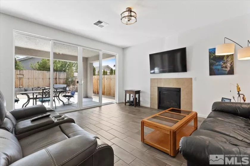 9820 Hafflinger, Reno, Nevada 89521, 2 Bedrooms Bedrooms, ,2 BathroomsBathrooms,Residential,Residential,Hafflinger,250003265