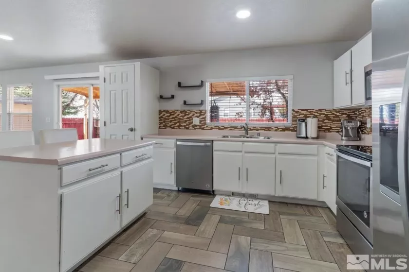 9447 Canyon Meadows, Reno, Nevada 89506, 3 Bedrooms Bedrooms, ,3 BathroomsBathrooms,Residential,Residential,Canyon Meadows,250003302