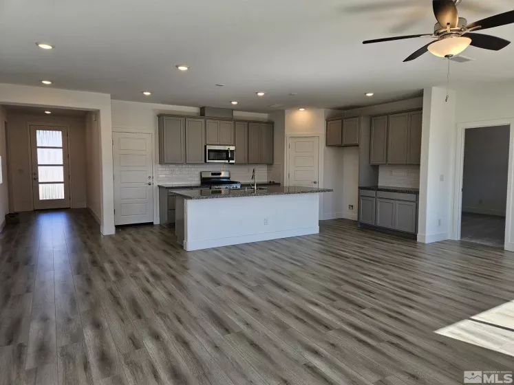 813 Boot Jack, Gardnerville, Nevada 89410, 3 Bedrooms Bedrooms, ,2 BathroomsBathrooms,Residential,Residential,Boot Jack,250003301