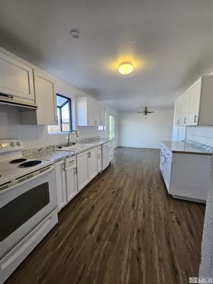 1312 Jobs Peak, Gardnerville, Nevada 89460, 3 Bedrooms Bedrooms, ,3 BathroomsBathrooms,Residential,Residential,Jobs Peak,250004092