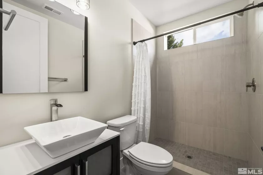 2665 Rockview, Reno, Nevada 89519, 3 Bedrooms Bedrooms, ,4 BathroomsBathrooms,Residential,Residential,Rockview,250003941