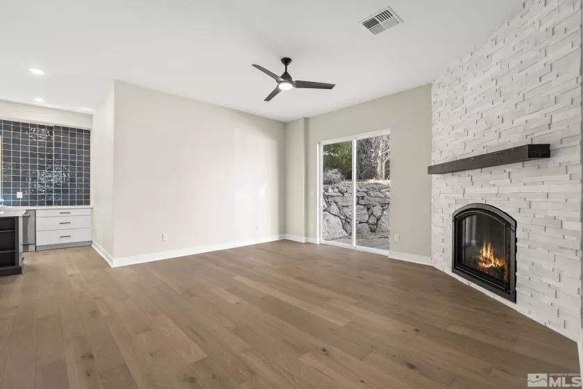 2665 Rockview, Reno, Nevada 89519, 3 Bedrooms Bedrooms, ,4 BathroomsBathrooms,Residential,Residential,Rockview,250003941