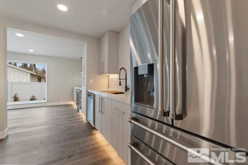 995 Skyline, Reno, Nevada 89509, 4 Bedrooms Bedrooms, ,3 BathroomsBathrooms,Residential,Residential,Skyline,250003867