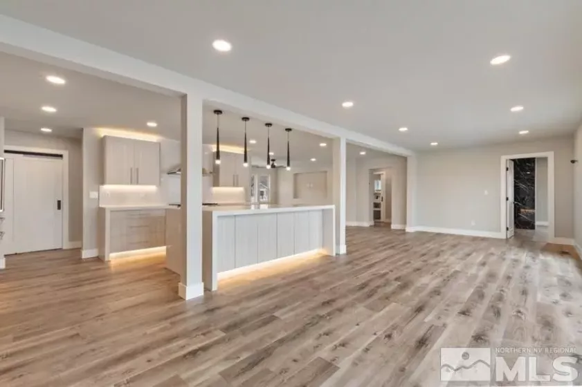 995 Skyline, Reno, Nevada 89509, 4 Bedrooms Bedrooms, ,3 BathroomsBathrooms,Residential,Residential,Skyline,250003867