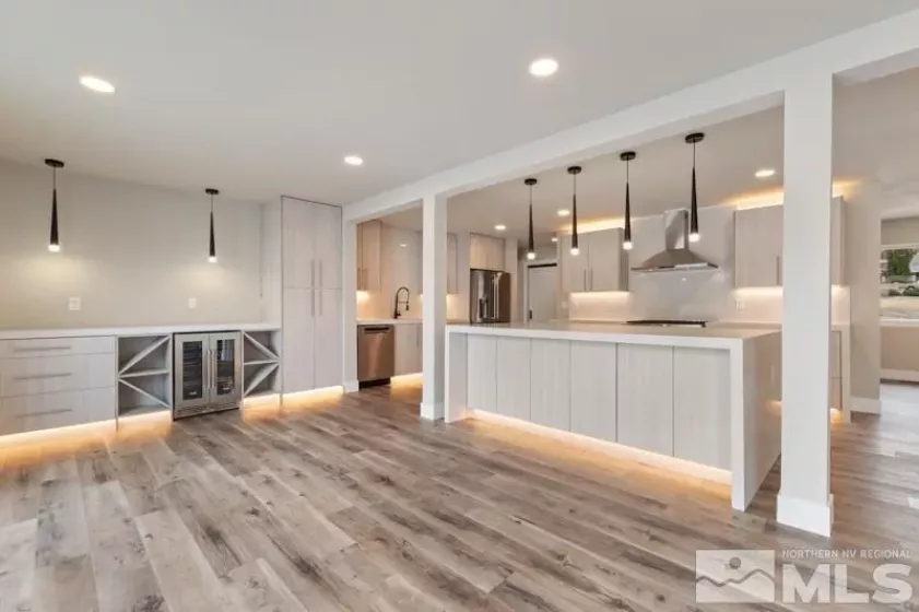 995 Skyline, Reno, Nevada 89509, 4 Bedrooms Bedrooms, ,3 BathroomsBathrooms,Residential,Residential,Skyline,250003867