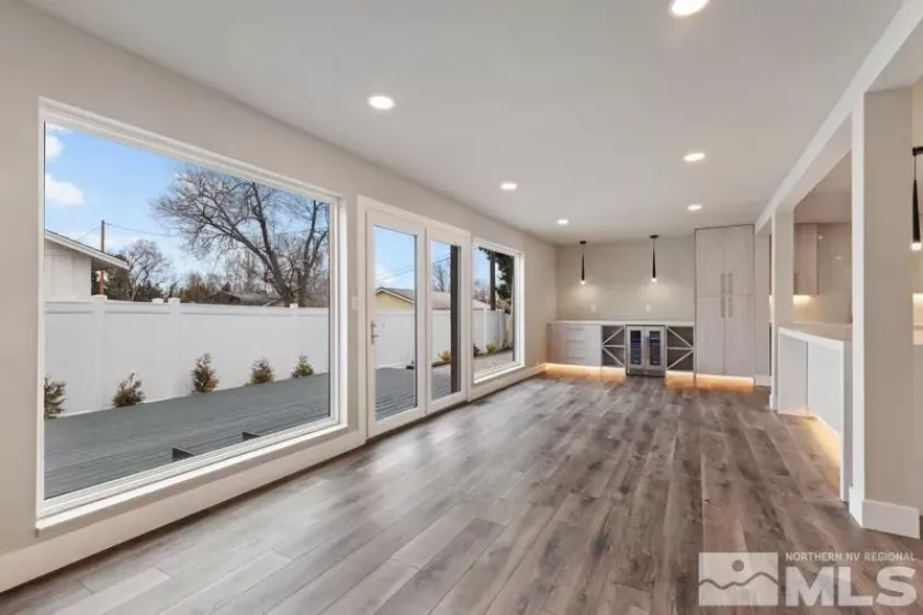 995 Skyline, Reno, Nevada 89509, 4 Bedrooms Bedrooms, ,3 BathroomsBathrooms,Residential,Residential,Skyline,250003867