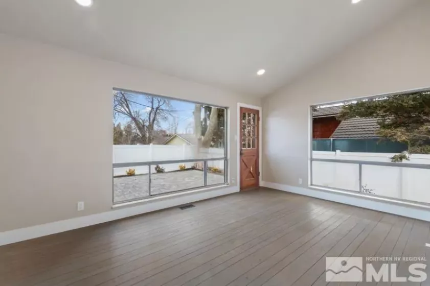 995 Skyline, Reno, Nevada 89509, 4 Bedrooms Bedrooms, ,3 BathroomsBathrooms,Residential,Residential,Skyline,250003867