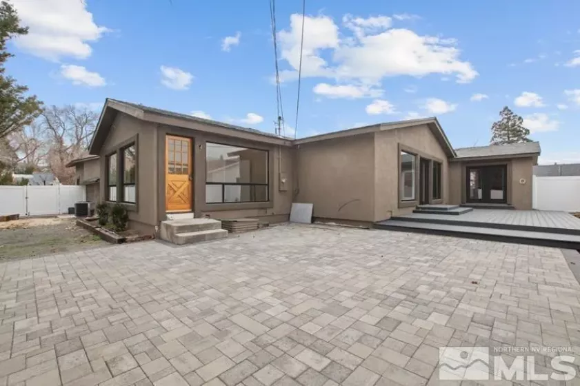 995 Skyline, Reno, Nevada 89509, 4 Bedrooms Bedrooms, ,3 BathroomsBathrooms,Residential,Residential,Skyline,250003867