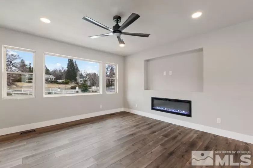995 Skyline, Reno, Nevada 89509, 4 Bedrooms Bedrooms, ,3 BathroomsBathrooms,Residential,Residential,Skyline,250003867