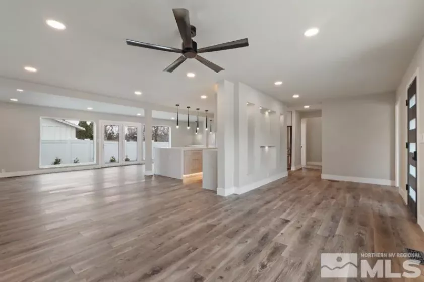 995 Skyline, Reno, Nevada 89509, 4 Bedrooms Bedrooms, ,3 BathroomsBathrooms,Residential,Residential,Skyline,250003867