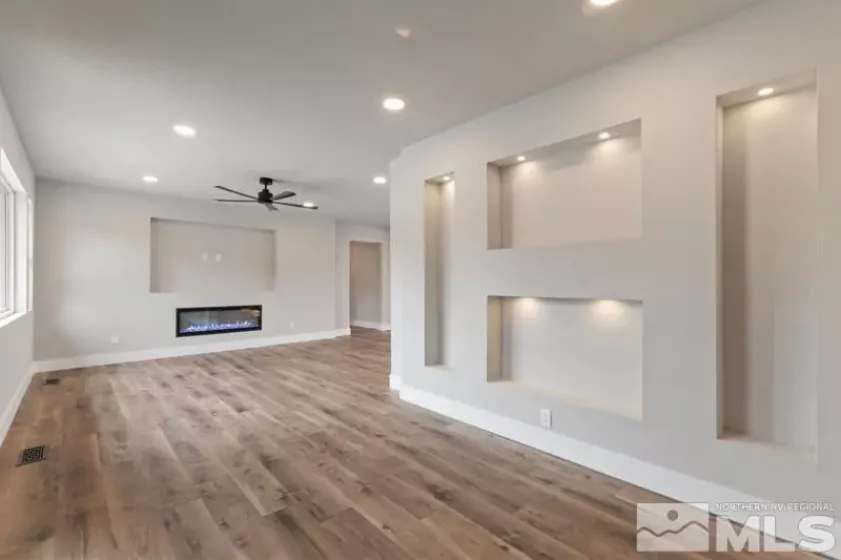 995 Skyline, Reno, Nevada 89509, 4 Bedrooms Bedrooms, ,3 BathroomsBathrooms,Residential,Residential,Skyline,250003867