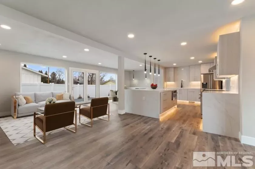 995 Skyline, Reno, Nevada 89509, 4 Bedrooms Bedrooms, ,3 BathroomsBathrooms,Residential,Residential,Skyline,250003867