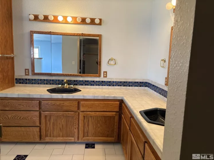 3 Comstock, Carson City, Nevada 89703, 5 Bedrooms Bedrooms, ,5 BathroomsBathrooms,Residential,Residential,Comstock,250003894