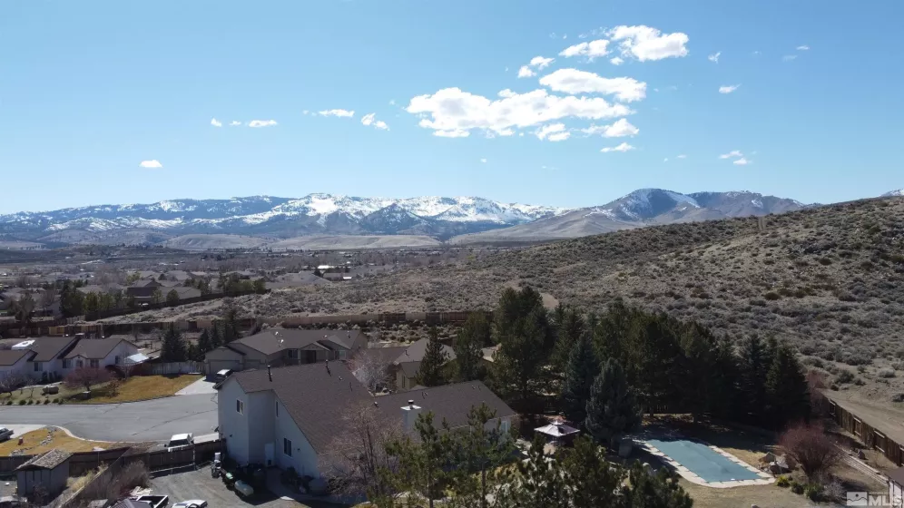 3945 Rainier, Reno, Nevada 89508, 6 Bedrooms Bedrooms, ,3 BathroomsBathrooms,Residential,Residential,Rainier,250003873