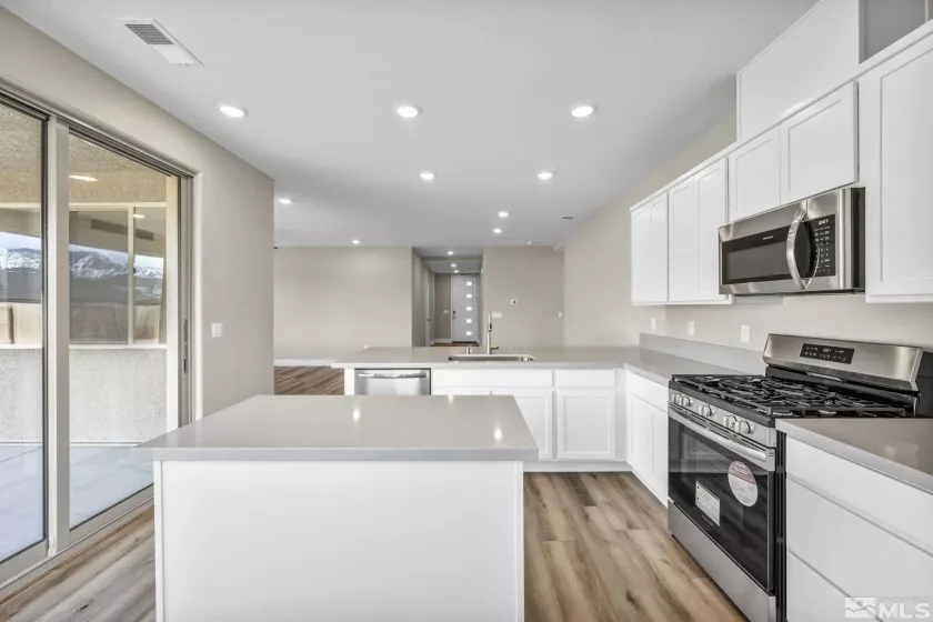 21 Nova, Carson City, Nevada 89705, 3 Bedrooms Bedrooms, ,2 BathroomsBathrooms,Residential,Residential,Nova,250003828