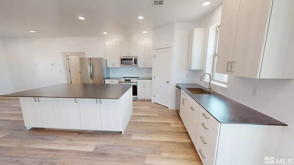 5980 Packsaddle, Winnemucca, Nevada 89445, 3 Bedrooms Bedrooms, ,2 BathroomsBathrooms,Residential,Residential,Packsaddle,250003863