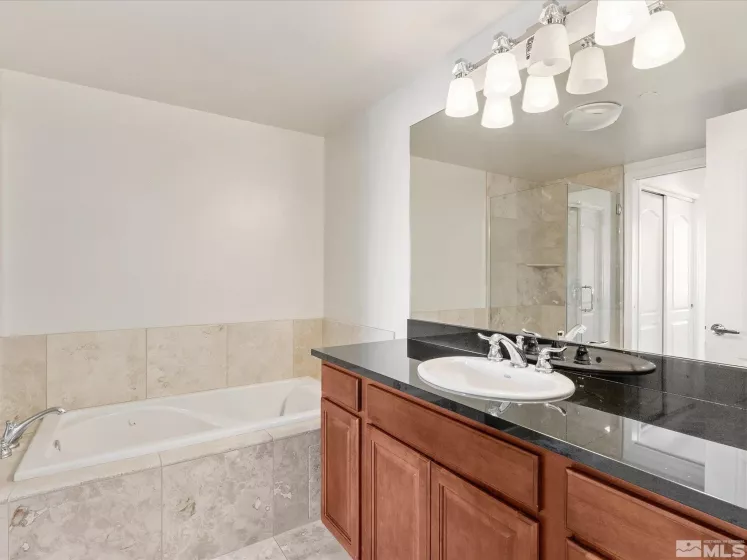 50 Sierra, Reno, Nevada 89501, 1 Bedroom Bedrooms, ,1 BathroomBathrooms,Residential,Residential,Sierra,250003755
