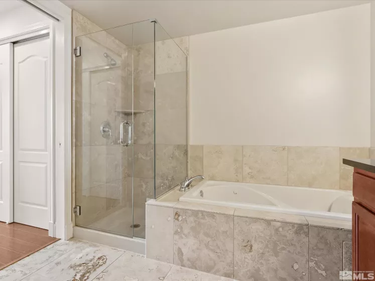 50 Sierra, Reno, Nevada 89501, 1 Bedroom Bedrooms, ,1 BathroomBathrooms,Residential,Residential,Sierra,250003755