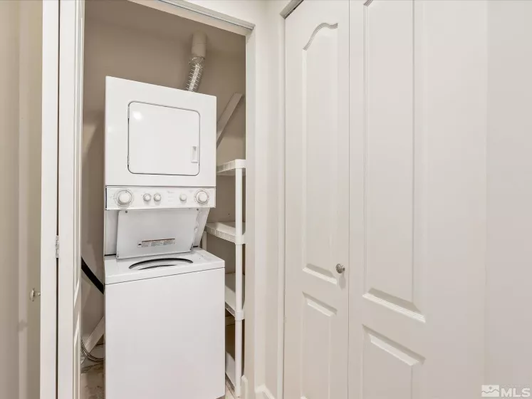 50 Sierra, Reno, Nevada 89501, 1 Bedroom Bedrooms, ,1 BathroomBathrooms,Residential,Residential,Sierra,250003755