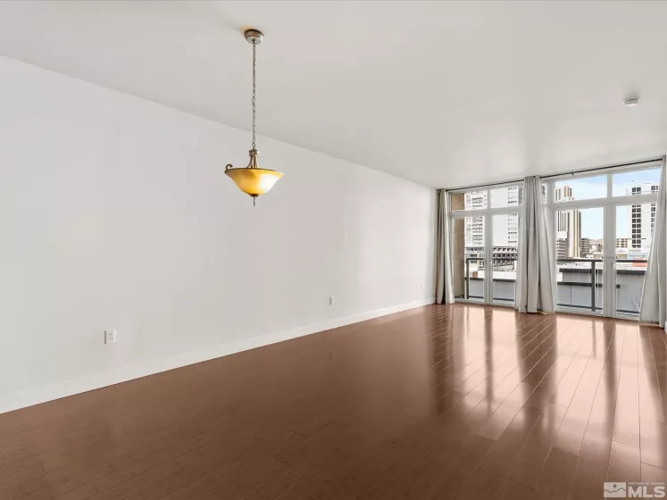 50 Sierra, Reno, Nevada 89501, 1 Bedroom Bedrooms, ,1 BathroomBathrooms,Residential,Residential,Sierra,250003755