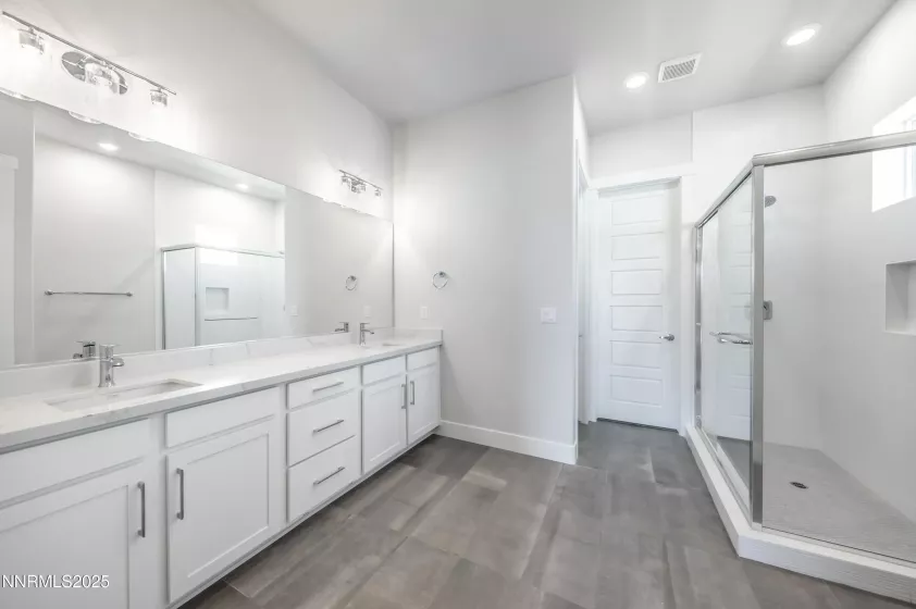 1357 Silver View, Sparks, Nevada 89436, 4 Bedrooms Bedrooms, ,4 BathroomsBathrooms,Residential,Residential,Silver View,250003740