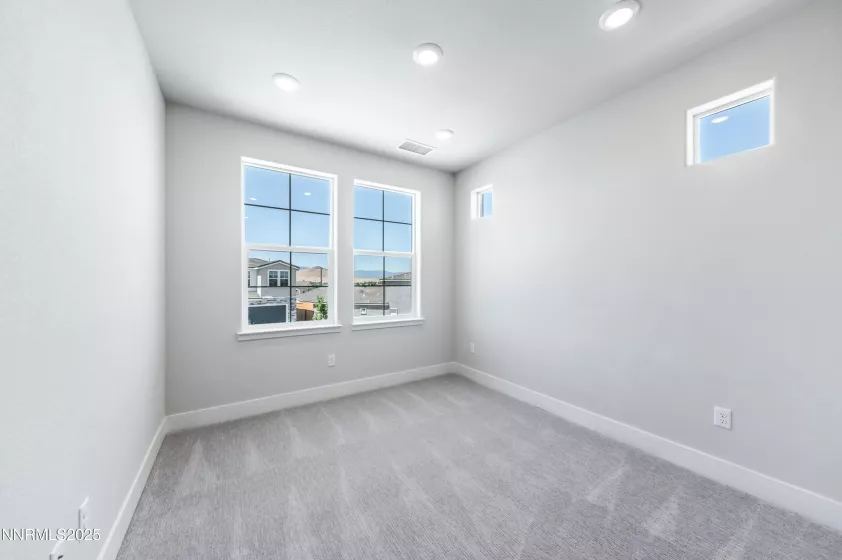 1357 Silver View, Sparks, Nevada 89436, 4 Bedrooms Bedrooms, ,4 BathroomsBathrooms,Residential,Residential,Silver View,250003740
