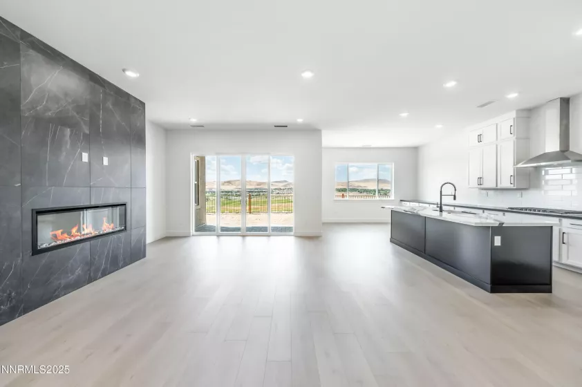 1325 Silver View, Sparks, Nevada 89436, 3 Bedrooms Bedrooms, ,4 BathroomsBathrooms,Residential,Residential,Silver View,250003748