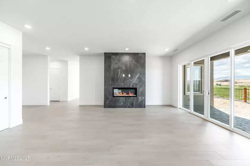 1325 Silver View, Sparks, Nevada 89436, 3 Bedrooms Bedrooms, ,4 BathroomsBathrooms,Residential,Residential,Silver View,250003748