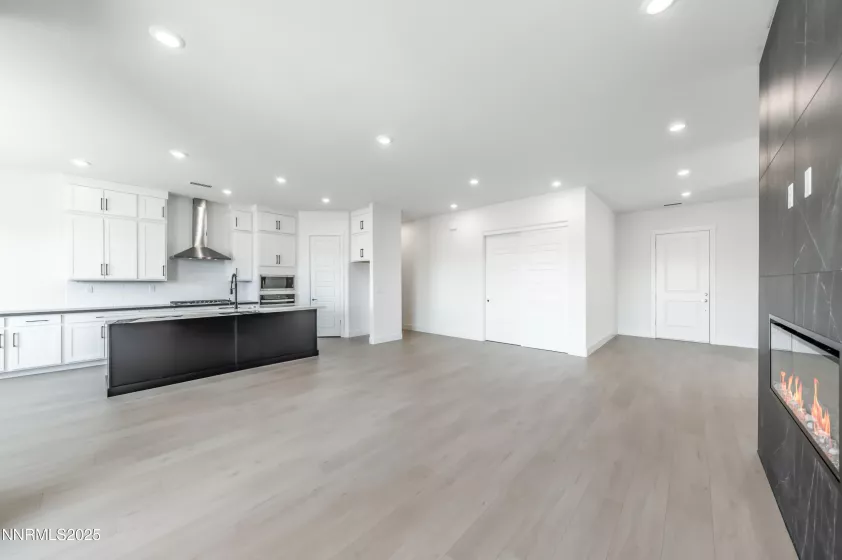 1325 Silver View, Sparks, Nevada 89436, 3 Bedrooms Bedrooms, ,4 BathroomsBathrooms,Residential,Residential,Silver View,250003748