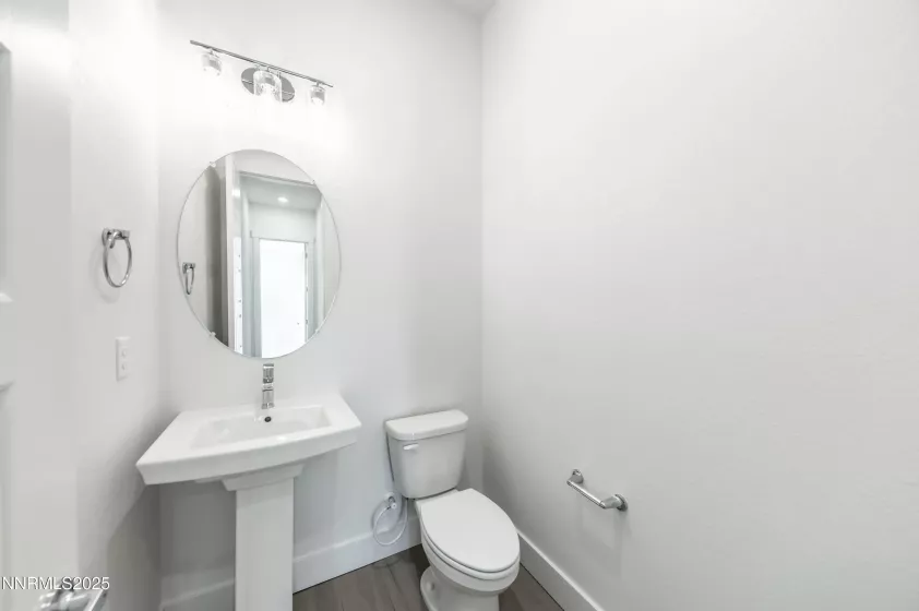 1325 Silver View, Sparks, Nevada 89436, 3 Bedrooms Bedrooms, ,4 BathroomsBathrooms,Residential,Residential,Silver View,250003748