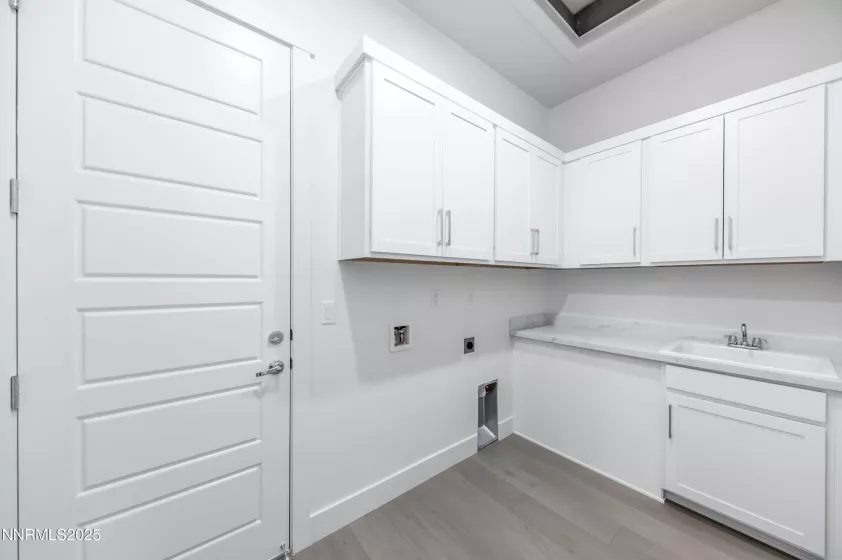 1325 Silver View, Sparks, Nevada 89436, 3 Bedrooms Bedrooms, ,4 BathroomsBathrooms,Residential,Residential,Silver View,250003748