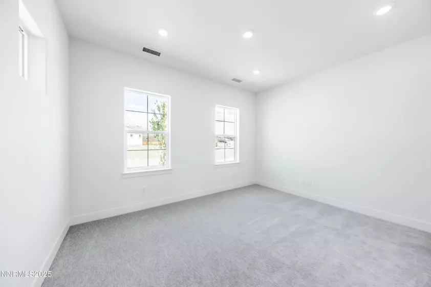 1325 Silver View, Sparks, Nevada 89436, 3 Bedrooms Bedrooms, ,4 BathroomsBathrooms,Residential,Residential,Silver View,250003748