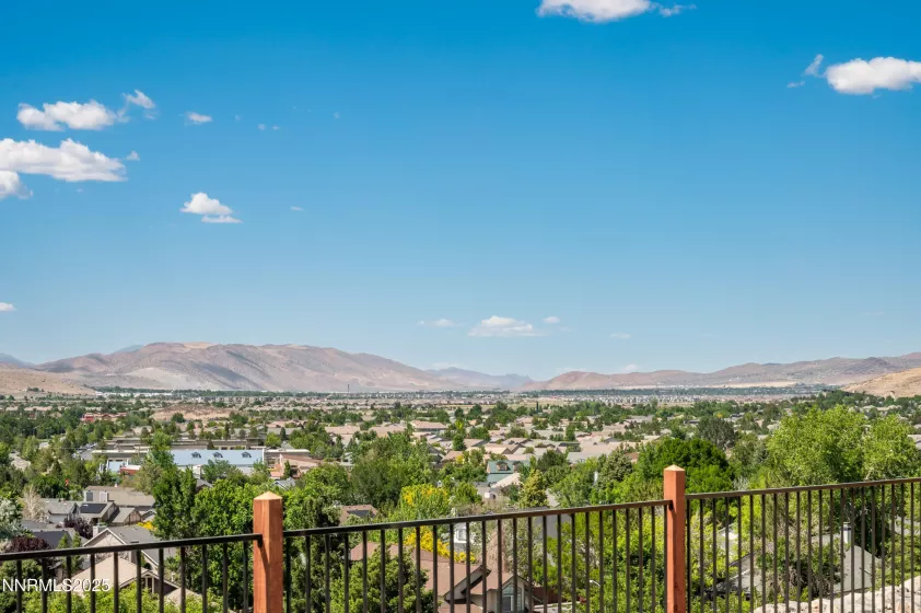 1325 Silver View, Sparks, Nevada 89436, 3 Bedrooms Bedrooms, ,4 BathroomsBathrooms,Residential,Residential,Silver View,250003748