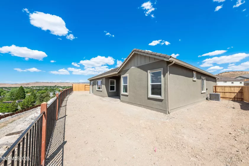 1325 Silver View, Sparks, Nevada 89436, 3 Bedrooms Bedrooms, ,4 BathroomsBathrooms,Residential,Residential,Silver View,250003748