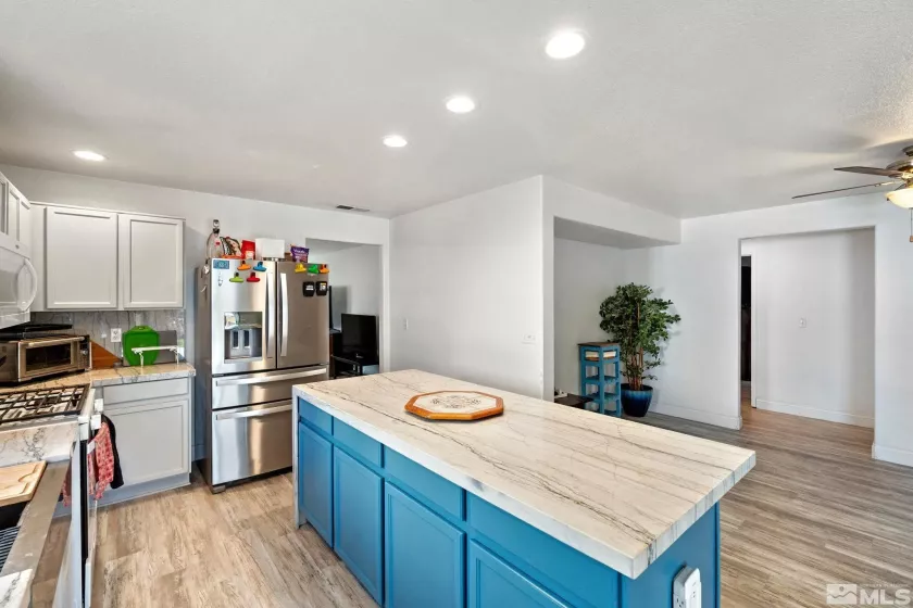 7721 Welsh, Reno, Nevada 89506, 4 Bedrooms Bedrooms, ,2 BathroomsBathrooms,Residential,Residential,Welsh,250003685