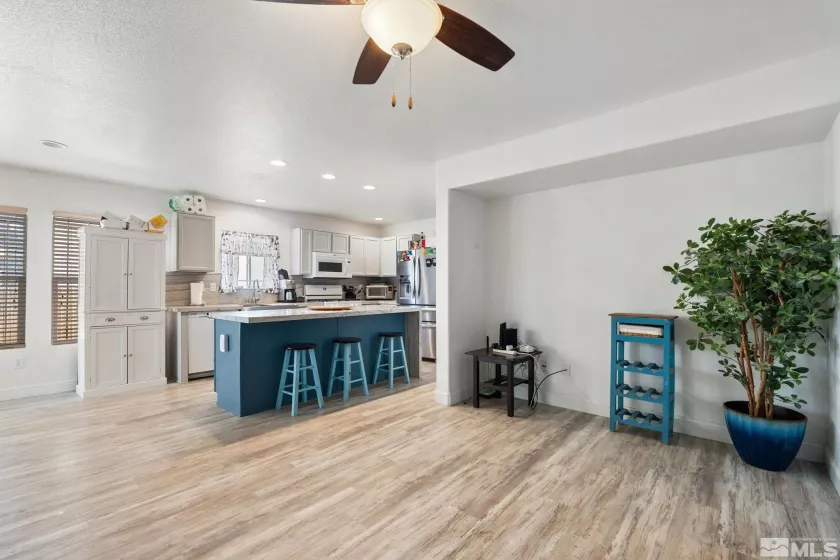 7721 Welsh, Reno, Nevada 89506, 4 Bedrooms Bedrooms, ,2 BathroomsBathrooms,Residential,Residential,Welsh,250003685